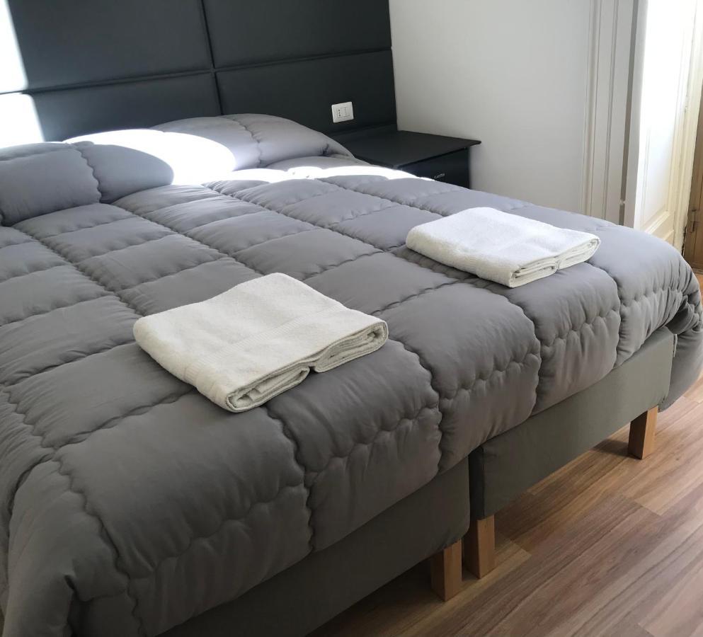 Motta Palace Apartments & Rooms Motta SantʼAnastasia Екстериор снимка