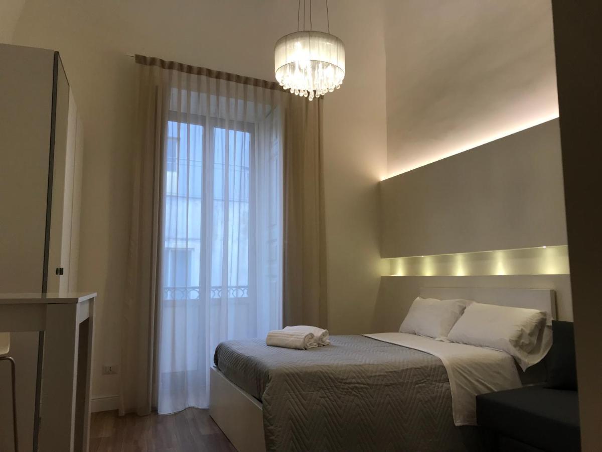 Motta Palace Apartments & Rooms Motta SantʼAnastasia Екстериор снимка
